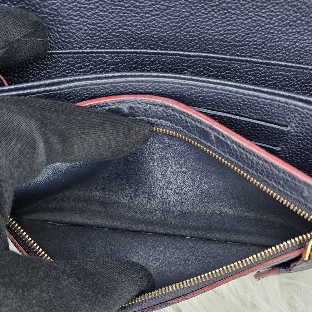 โSOLDโ ๐ LV Empreinte Long Wallet ๐ - Picture 8 of 12